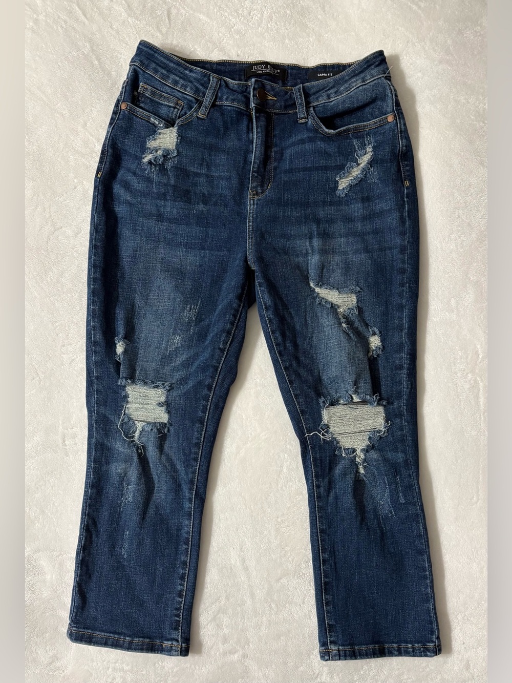 Judy Blue Capri Fit womenβs Distressed Jeans Size 9/29 Style # JB88211